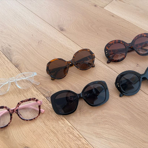 클래식 디자인 뿔테2종 선글라스4종 새 제품 이미지