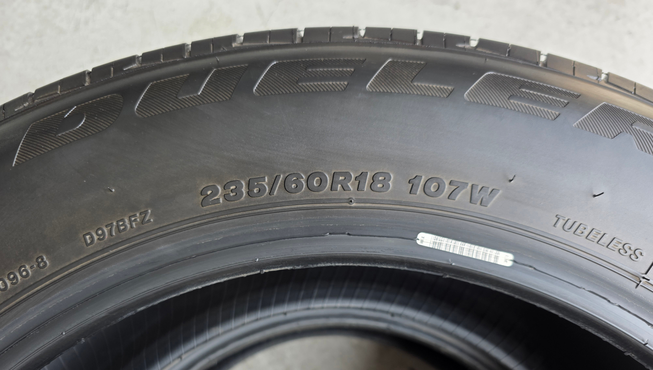 235 60 18 브리지스톤 듀얼러HP 중고타이어 팝니다 이미지