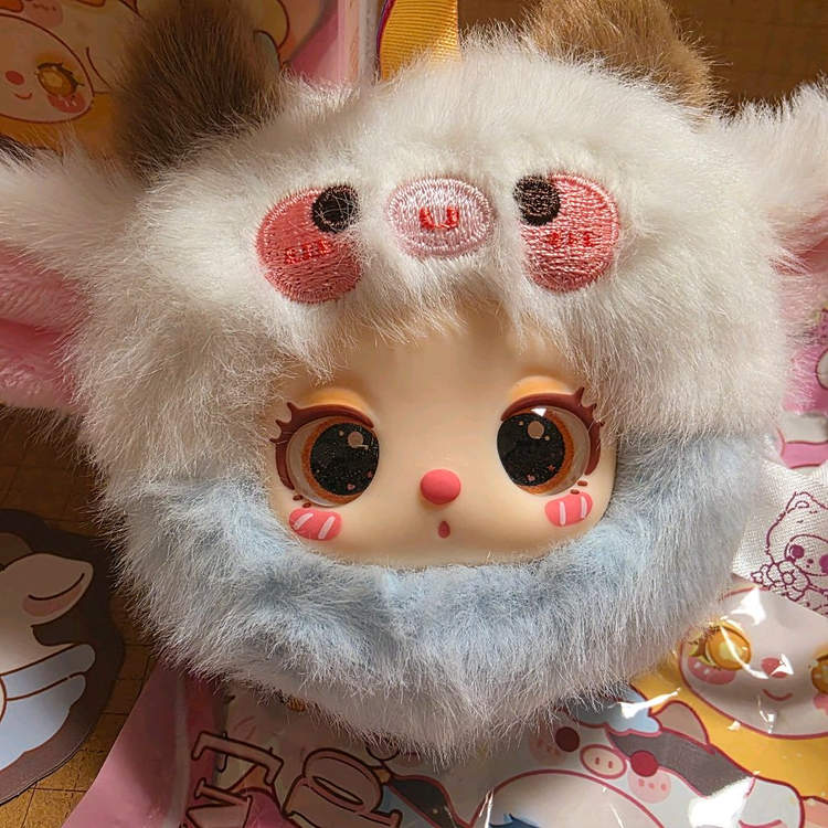 베이비쓰리 릴라의 정원 키링 소 인형 새상품 정품. 이미지