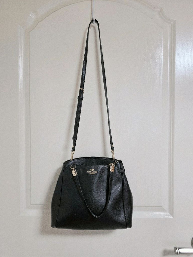 코치 미네타 토트& 숄더백 핸드백 이미지