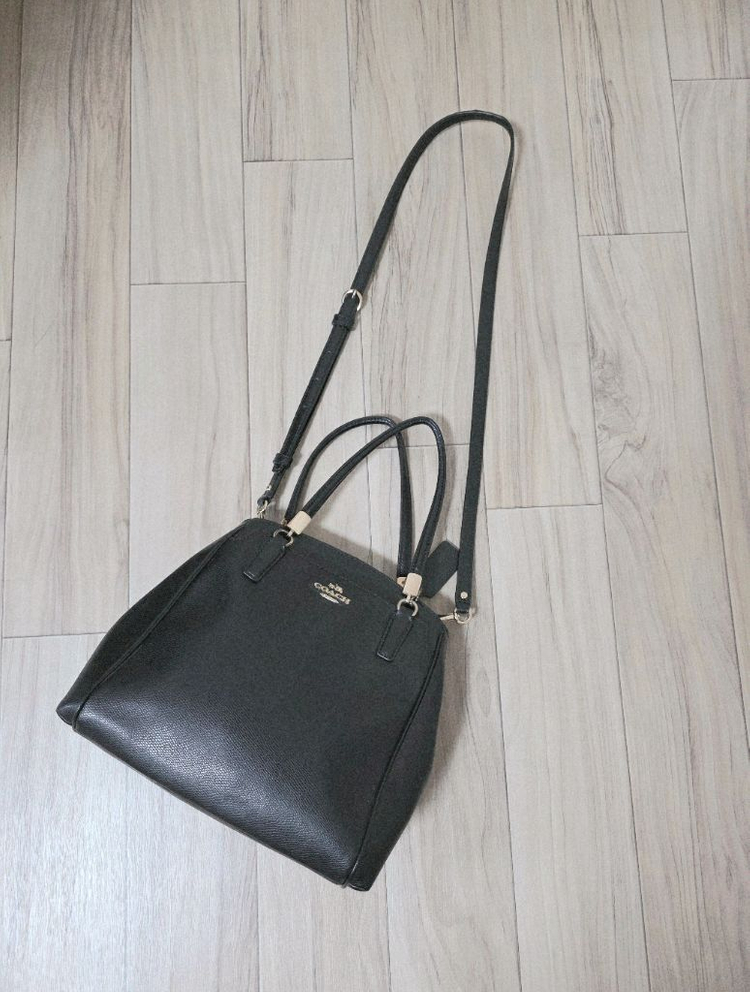 코치 미네타 토트& 숄더백 핸드백 이미지