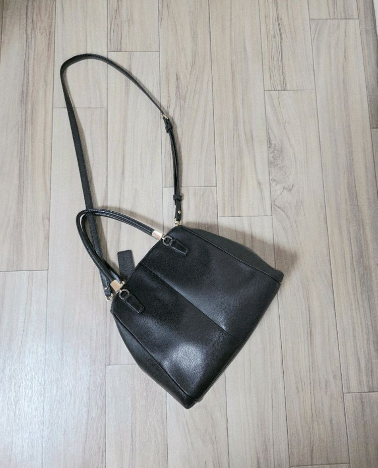 코치 미네타 토트& 숄더백 핸드백 이미지