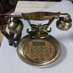 빈티지 브라스 스타일 전화기 이미지