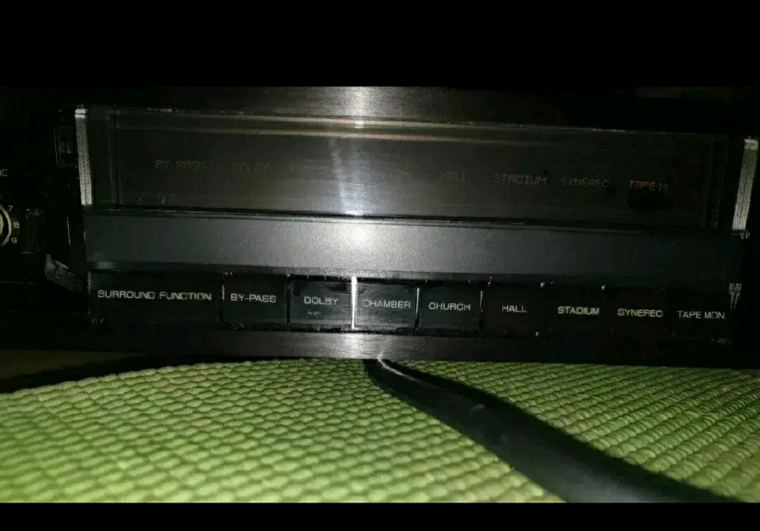 인켈서라운드앰프.직거래 이미지