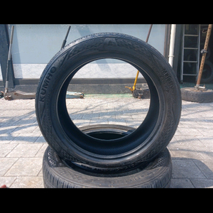 235 45 18 금호타이어 마제스티9 두개 판매합니다 이미지