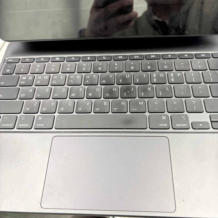 아이패드프로 M4 13인지 wifi 256gb + 애플정품매직키보드 + 정품 애플 펜슬 이미지