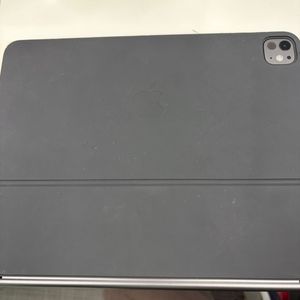 아이패드프로 M4 13인지 wifi 256gb + 애플정품매직키보드 + 정품 애플 펜슬 이미지