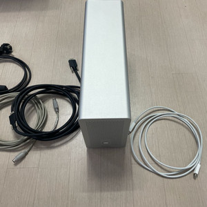 Avid HDX 오디오 카드 + Magma ExpressBox 3T-V3(Thunderbolt 3) PCIe 확장 이미지