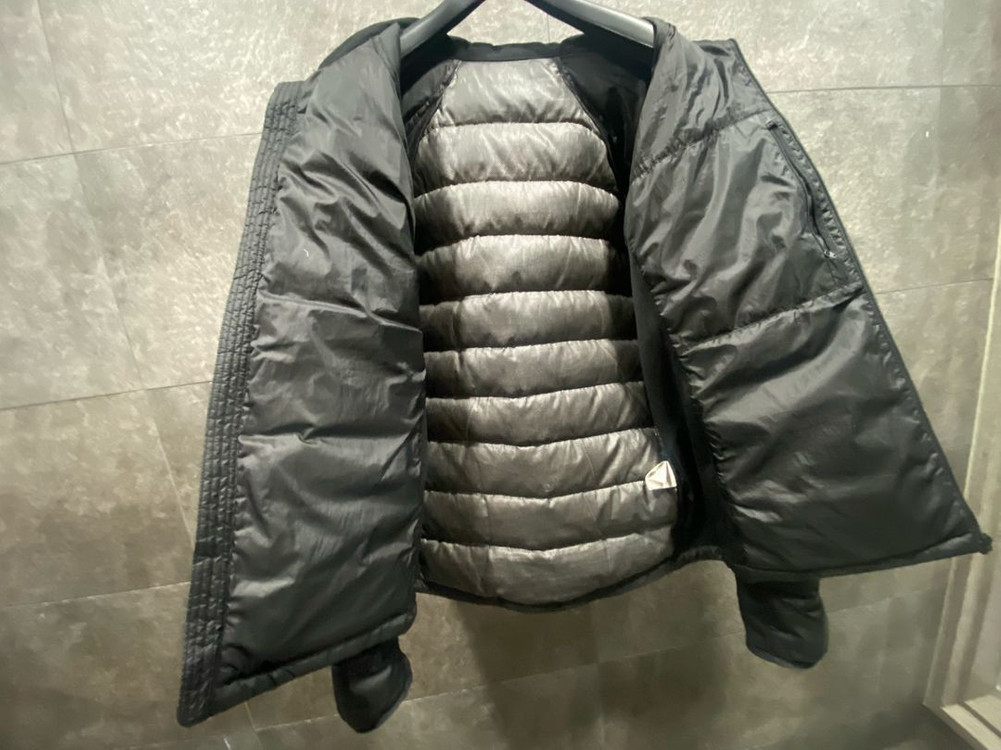 남성 휠라 무광 경량 패딩 105사이즈 Fila 점퍼 블랙 자켓 이미지