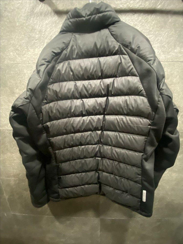 남성 휠라 무광 경량 패딩 105사이즈 Fila 점퍼 블랙 자켓 이미지