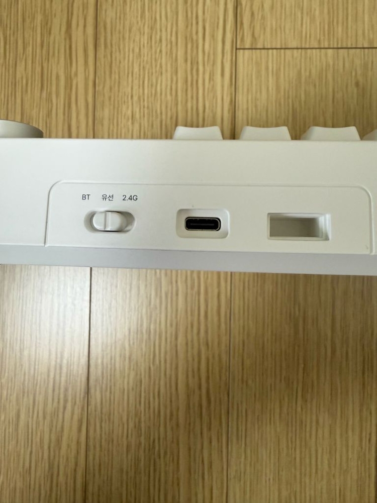 (택포)프리플로우 아콘AK74 텐키리스 키보드 경해축 이미지