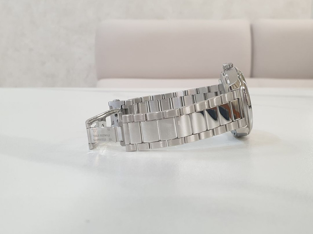 오메가 씨마스터 아쿠아테라 검판 220.10.41.21.01.001 이미지