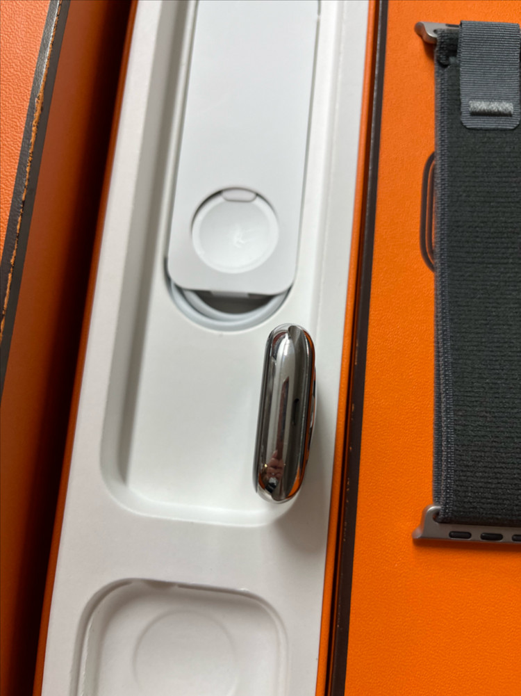 애플워치7에르메스 45mm 실버 배터리96프로 이미지