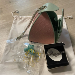 르슈아 드주이 럭키박스 아크백 + 네크리스 등 이미지