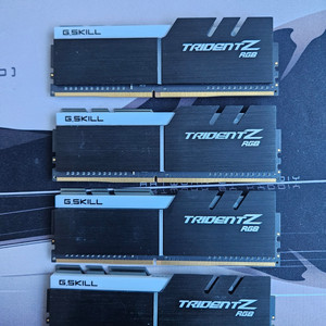 G.SKILL RGB 메모리 8GB 4개 - 32G 세트 이미지