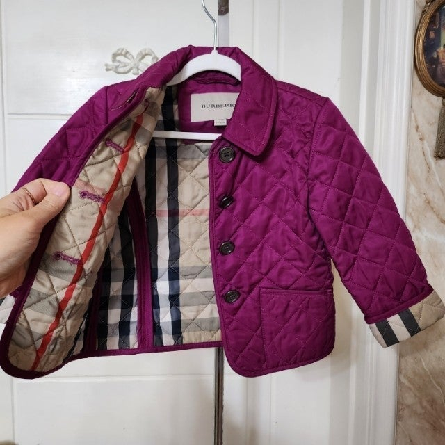 새상품급. 90호 (24m) 버버리 키즈 퀼팅 누빔 자켓 / 칠드런 여아 몽클레어 구찌 펜디 디올 셀린느 이미지