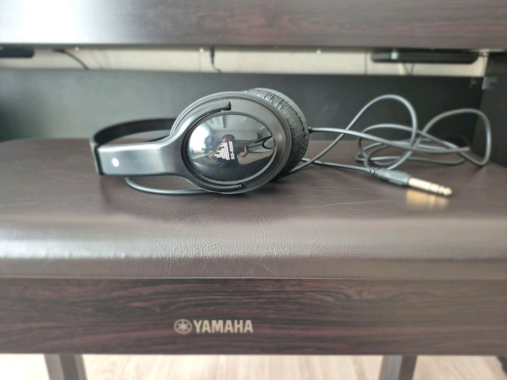 야마하 디지털 피아노 CLP-635 해머건반 이미지