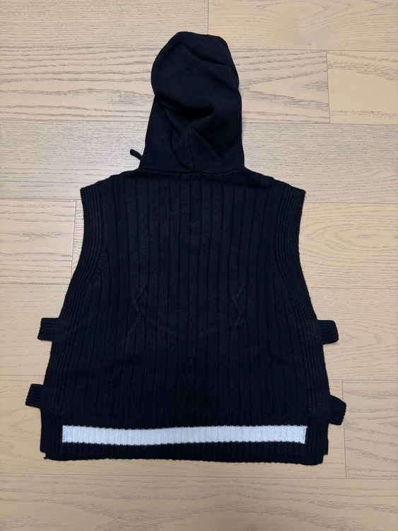 아페쎄골프 니트베스트 블랙,베이지 이미지