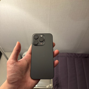 아이폰 15 pro 블랙티타늄 256 리퍼 이미지