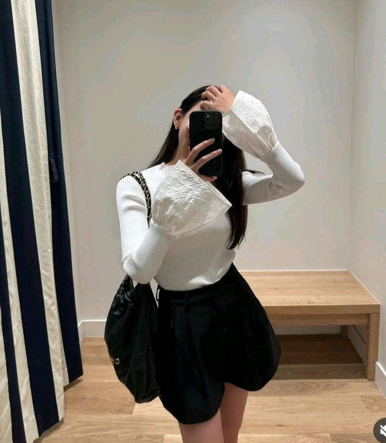 아상 커프스 니트/시에 오르 유메르 그레이룸 비그레이 오뮤 시스템 한섬 어라운드율 이미지