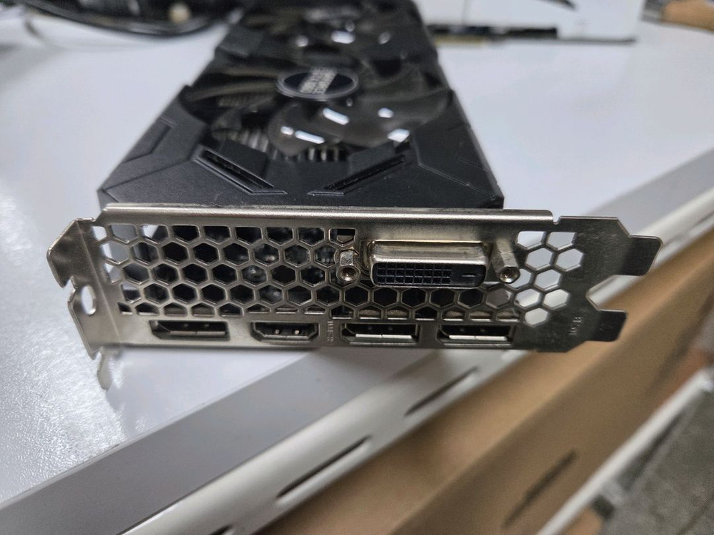 그래픽카드 GTX 1060 D5 3GB 판매해요사진에 보이는 모델명은 GTX1060 3GB 이미지