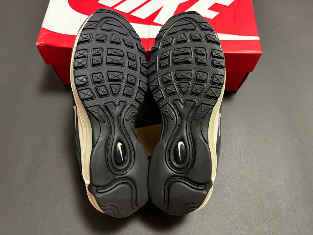 나이키 우먼스 에어 맥스 97 블랙 라이트 마젠타 이미지