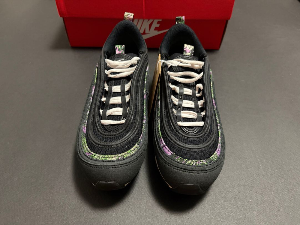 나이키 우먼스 에어 맥스 97 블랙 라이트 마젠타 이미지