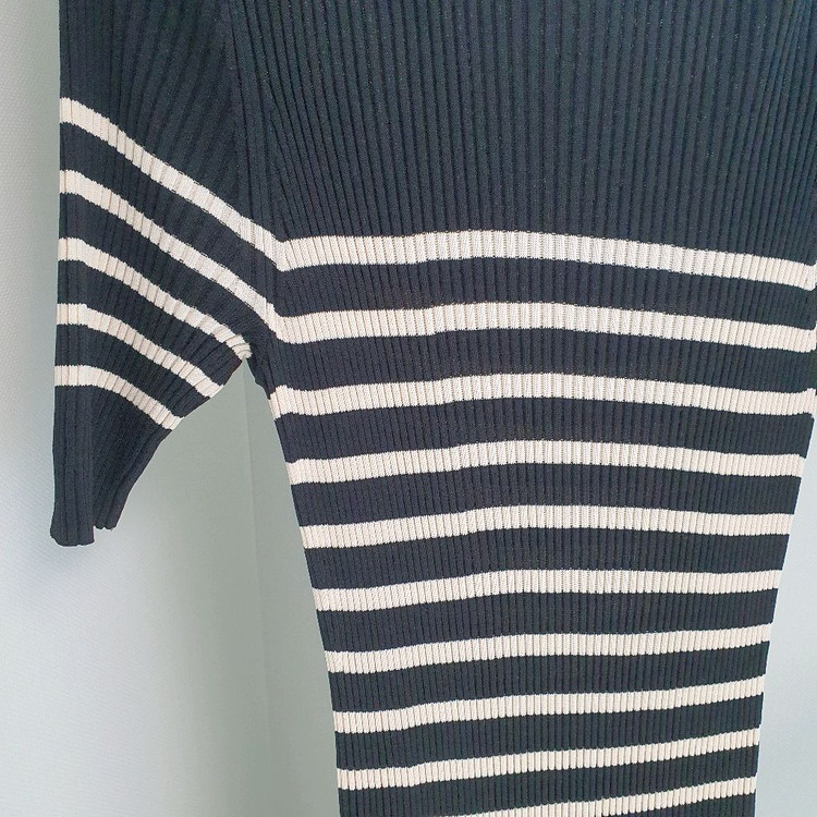 코스cos 스트라이프 골지니트 반팔롱원피스 이미지