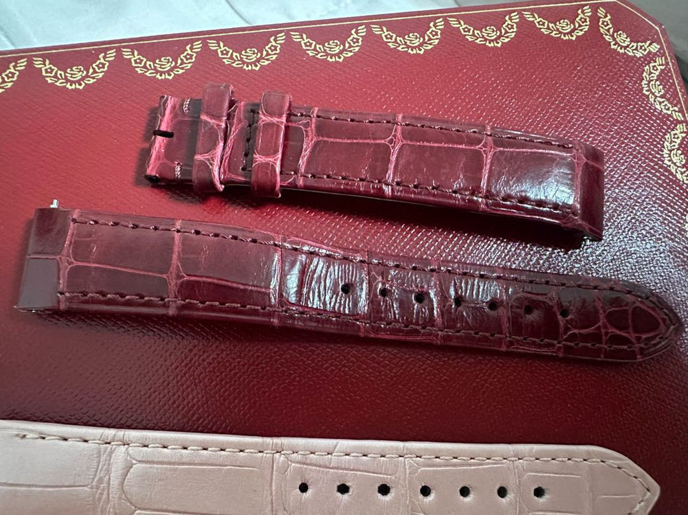 까르띠에 산토스뒤몽 시계스트랩 이미지