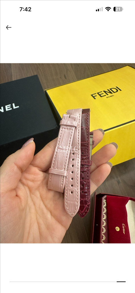 까르띠에 산토스뒤몽 시계스트랩 이미지