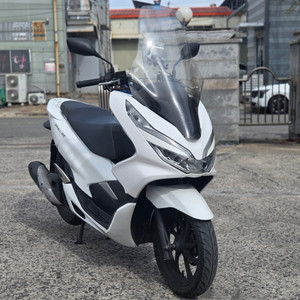 19년식 혼다 PCX 125 판매합니다 이미지
