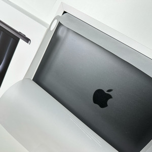 맥북프로 M4 14 1TB 16GB 거의 미사용최상품 이미지