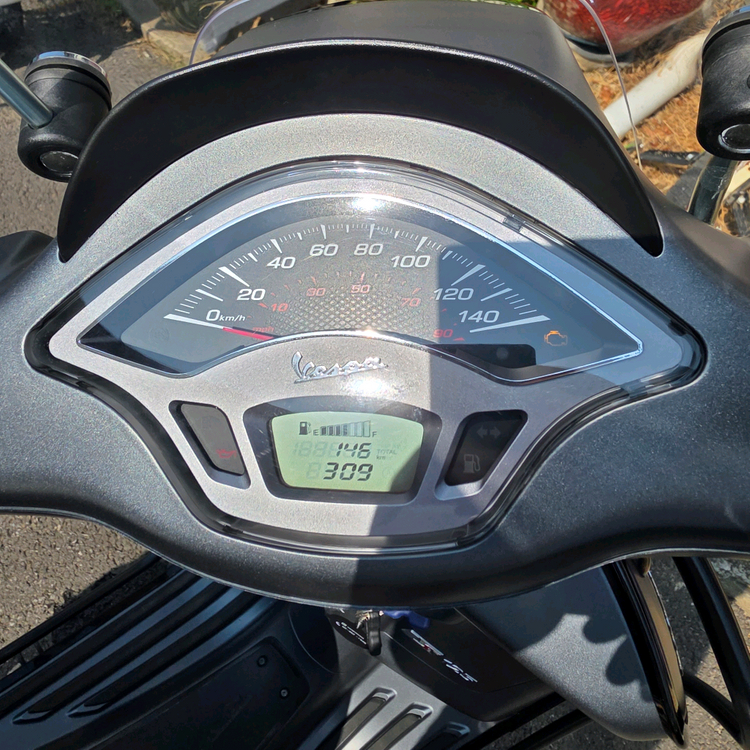 2024년식 베스파 스프린트S 125 이미지