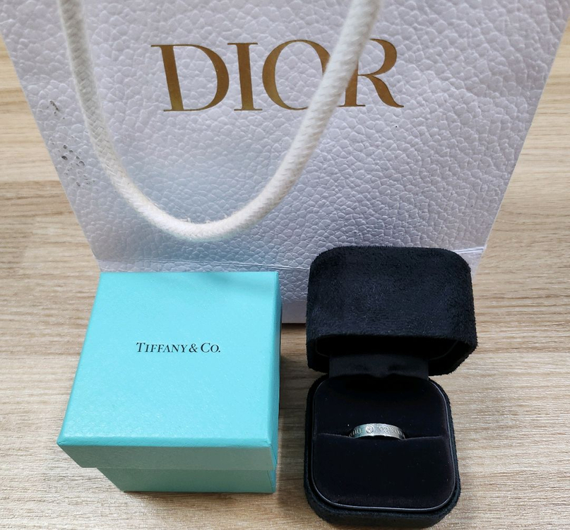 정품 티파니 49호 3p다이아 밴드링 pt플래티늄 이미지