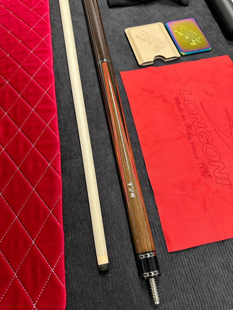 미츠이가와 죠몬 홍목 4검 하기 당구 큐 이미지