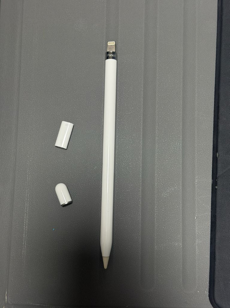 아이패드 에어3 애플펜슬 케이스 키보드 포함 이미지