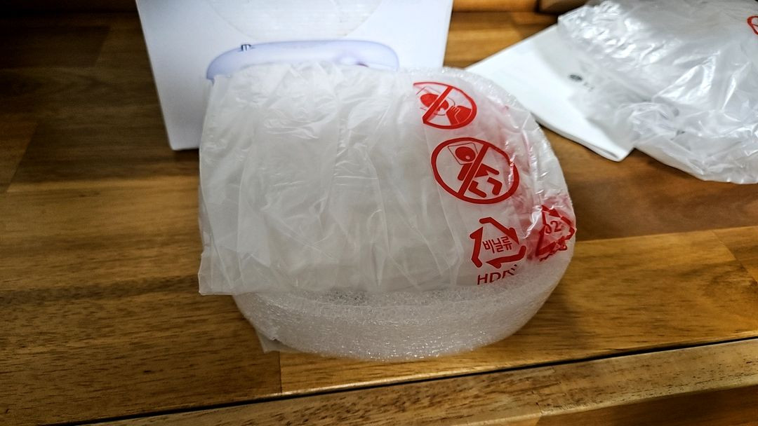 (단순개봉) 엘지 캠핑용 미니 빔프로젝터 판매 이미지