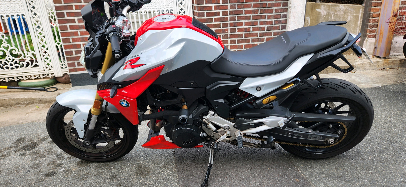 BMW F900R 2021년 3만4천 오토바이 바이크 라이더 스쿠터 네이키드 소리 들으면 뻗음 개인 깔끔 이미지
