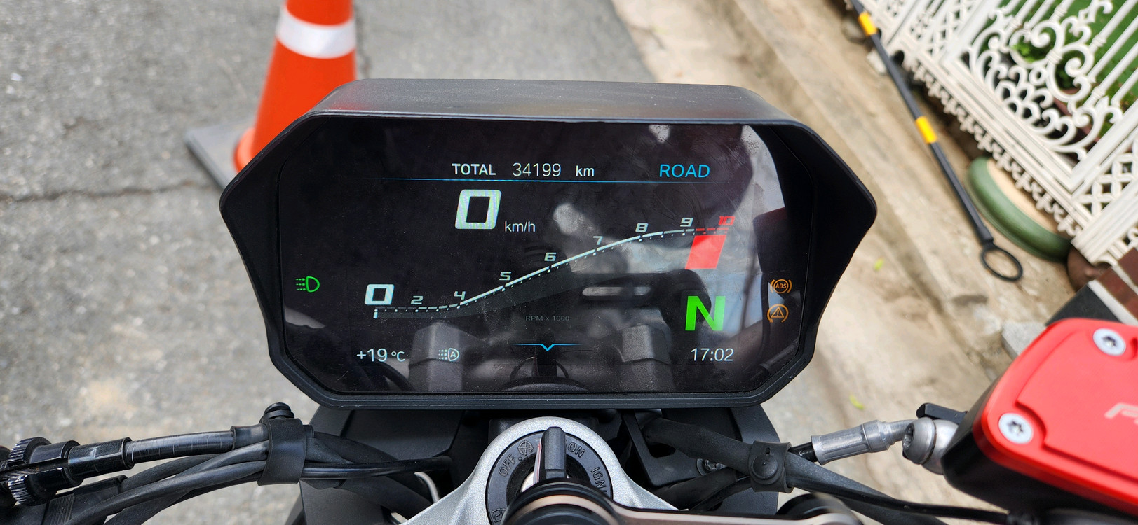 BMW F900R 2021년 3만4천 오토바이 바이크 라이더 스쿠터 네이키드 소리 들으면 뻗음 개인 깔끔 이미지