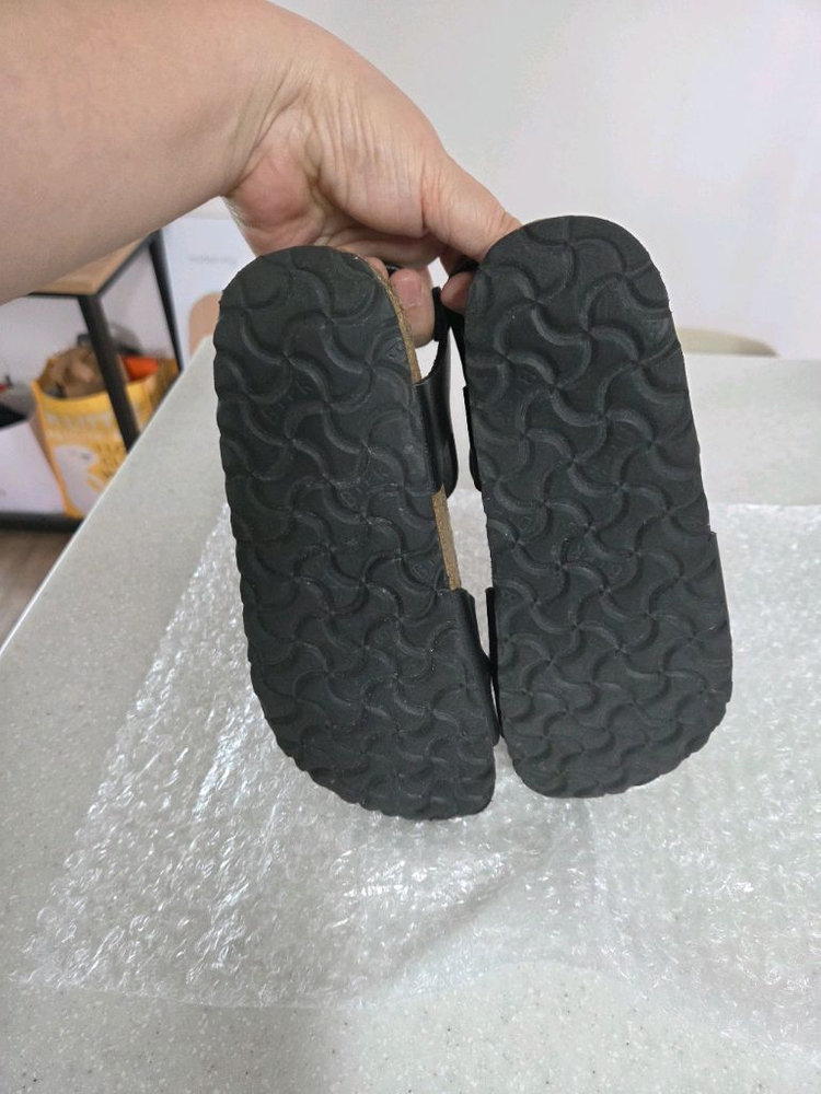 버켄스탁 리오 샌들 230(36) 이미지