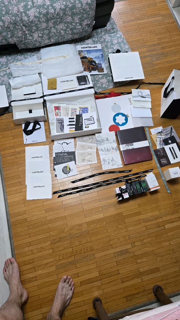 몽블랑 캘리그라피 무지 노트 조디악 말띠 레드 게츠비 그린 스타워커그린 엘릭서퍼퓸 오렌지 만년필잉크 판매합니다 이미지