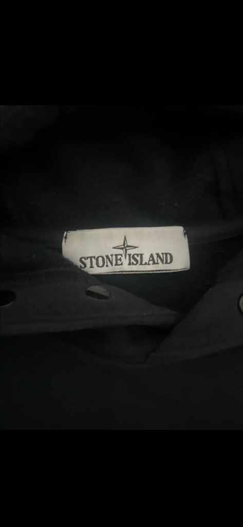 스톤아일랜드 블랙 후드티 이미지