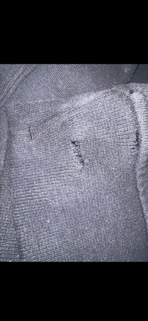 스톤아일랜드 블랙 후드티 이미지