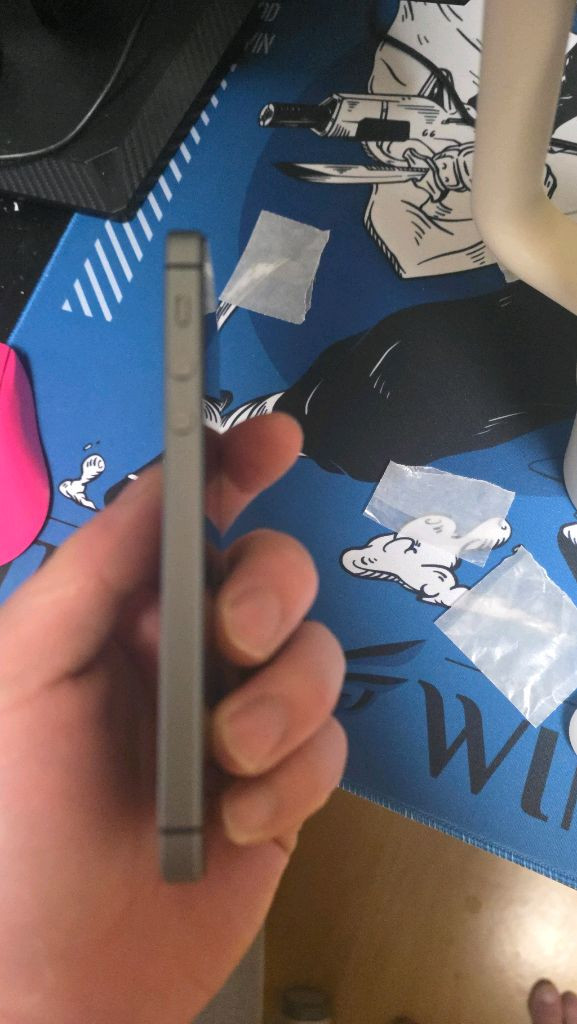 아이폰 se1 배터리100 기스X 유심등록됨 팔아요 이미지