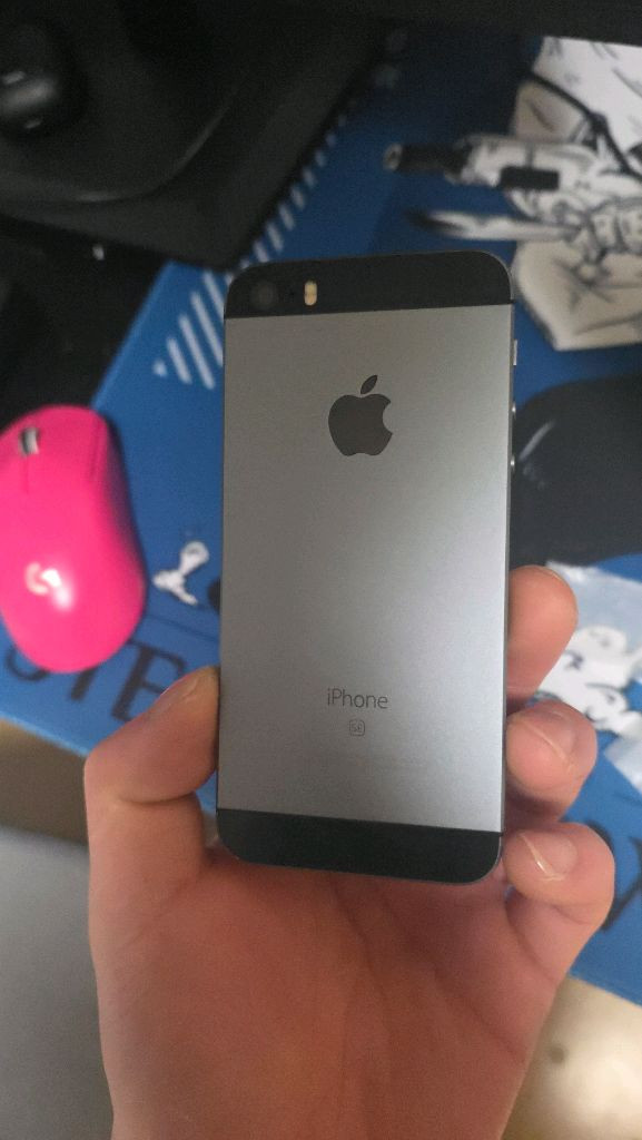 아이폰 se1 배터리100 기스X 유심등록됨 팔아요 이미지