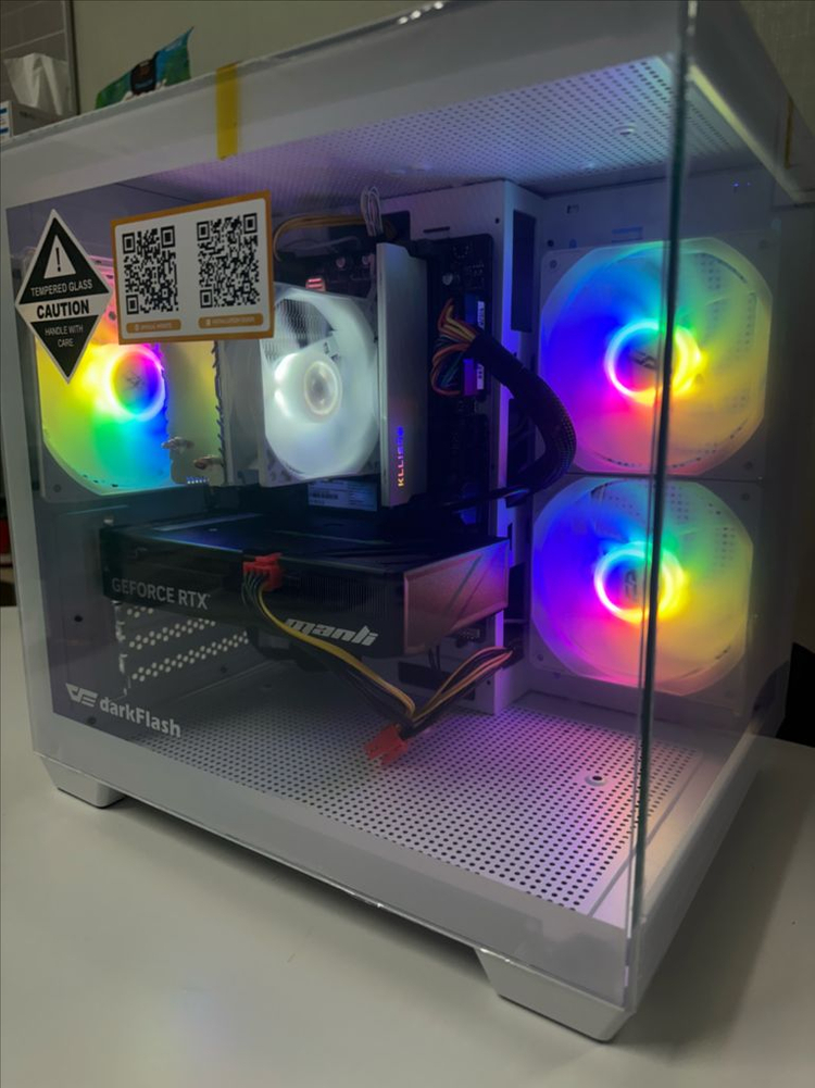 특가세일 새상품) i5 14400f rtx5060 게이밍 컴퓨터 이미지