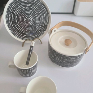 마리메꼬 티팟,커피잔 세트 이미지