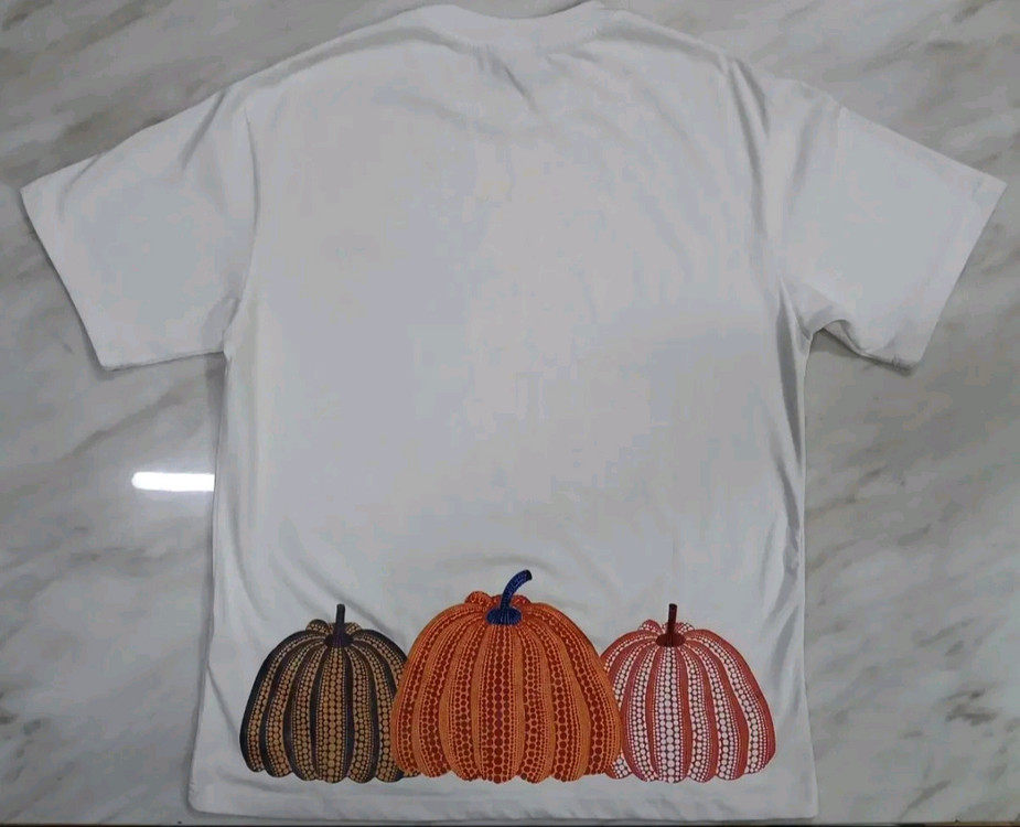 루이비통 쿠사마야요이 한정판 반팔 티셔츠 L 사이즈 (샤넬 구찌 프라다 펜디 에르메스 디올 버버리) 이미지