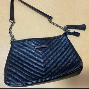 빈치스벤치 소가죽 마틀라쎄 숄더백 이미지