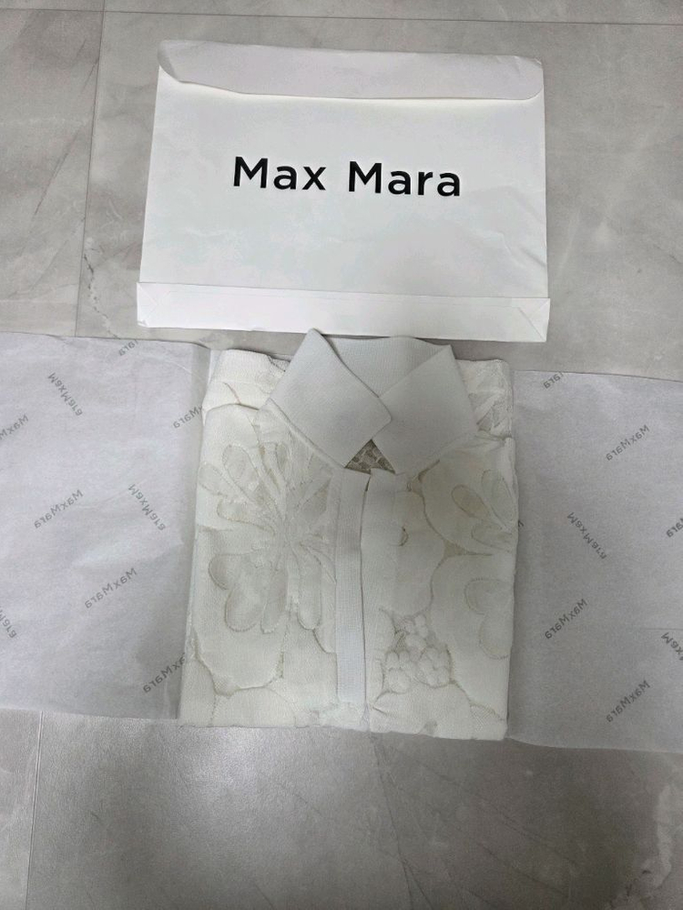 막스마라 비앙코 도나 레이스 폴로셔츠ㅡ정품 새상품 가격내림 이미지